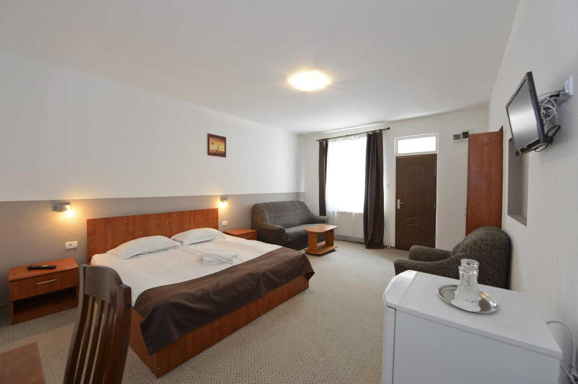 Residence Piata Sfatului Braşov Habitación foto
